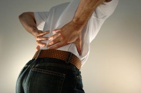 Lowaren zafi alama alama ce ta osteochondrosis